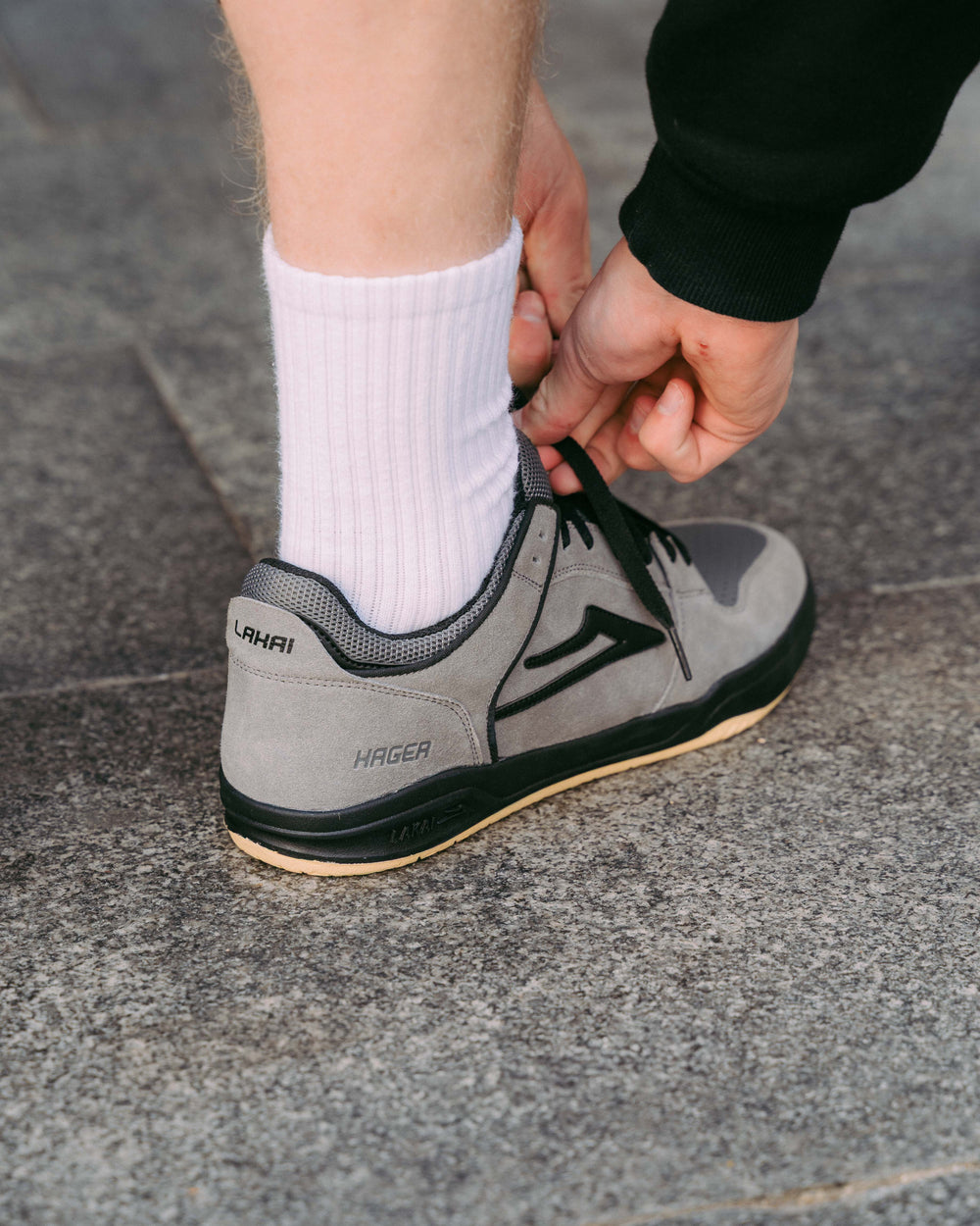 TELFORD LOW - ROMAN HAGAR